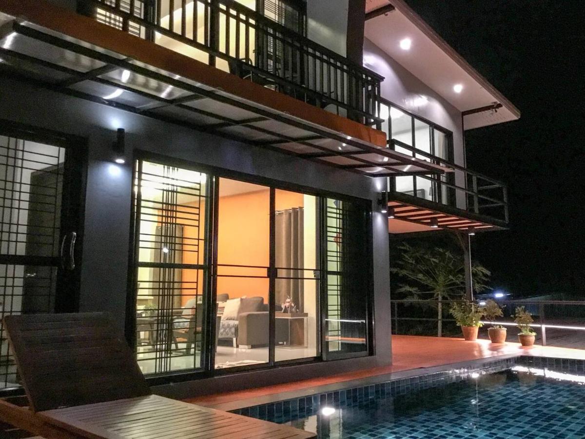 Koh Sirey Beachfront Pool Villa Phuket Bagian luar foto