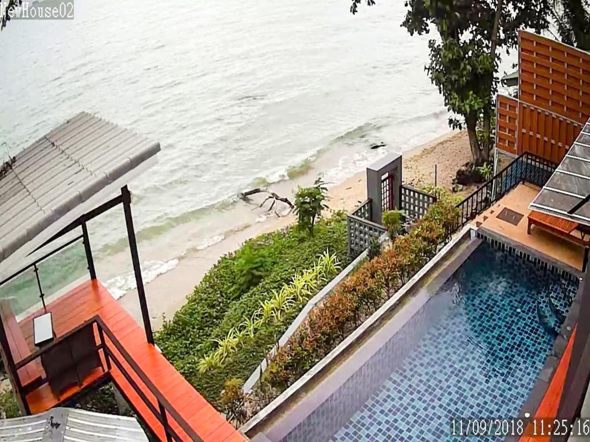 Koh Sirey Beachfront Pool Villa Phuket Bagian luar foto