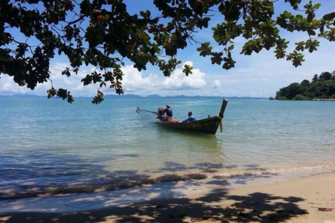 Koh Sirey Beachfront Pool Villa Phuket Bagian luar foto