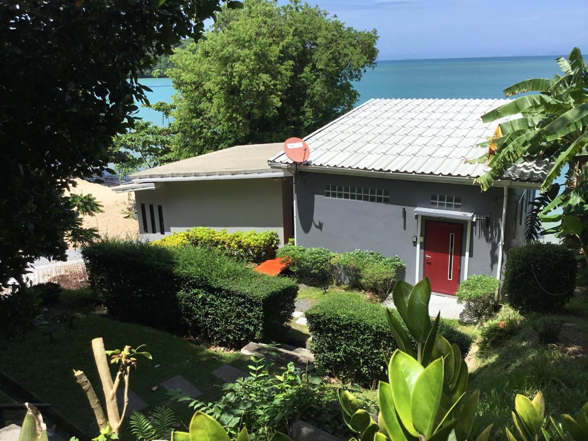 Koh Sirey Beachfront Pool Villa Phuket Bagian luar foto